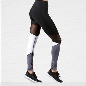 NWT TLF Vertex Leggings Black Sz Xs